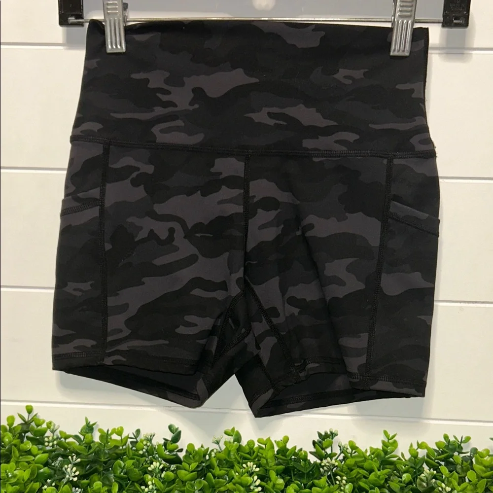 Camo Women's Bike Shorts